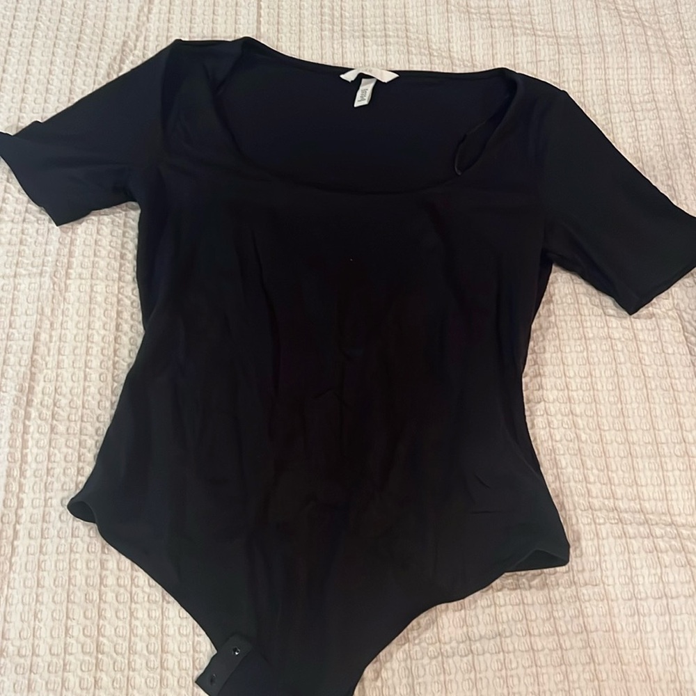 BLACK BODY SUIT